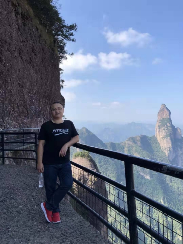 不杵于物的第一张照片--诏安相亲网