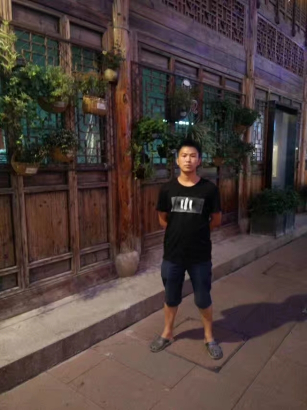 回忆的第一张照片--诏安相亲网