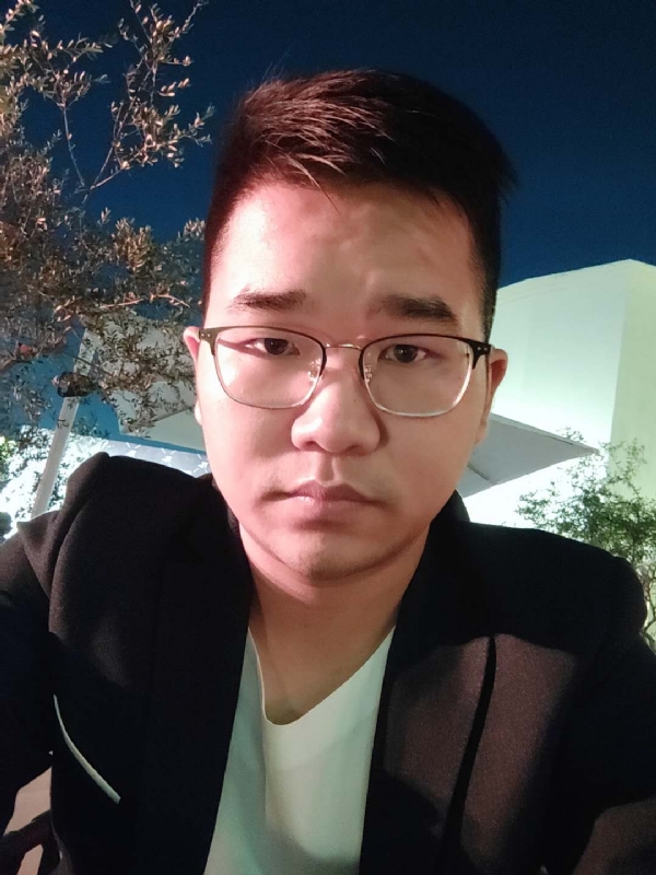 在路上的第一张照片--诏安相亲网
