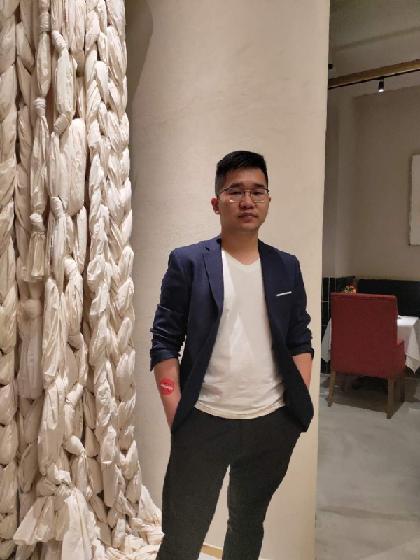 在路上的第二张照片--诏安相亲网