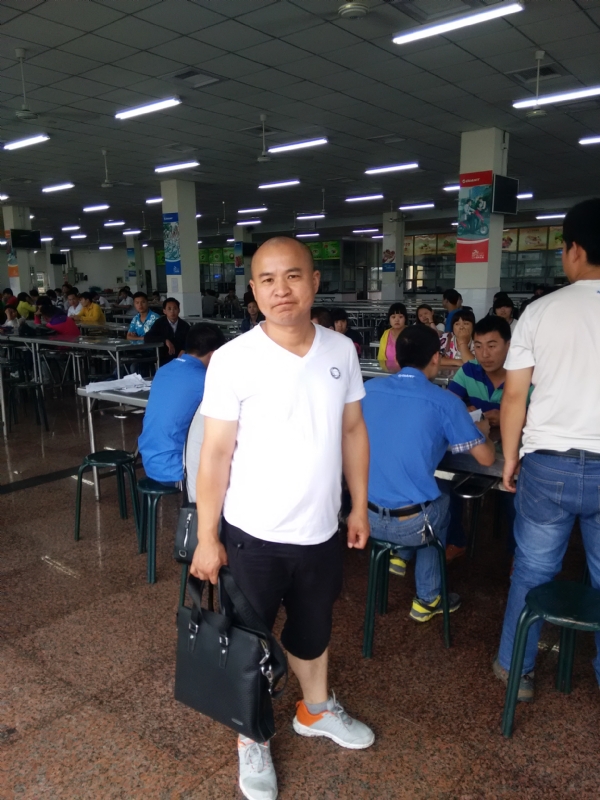 人在旅途的第五张照片--诏安相亲网