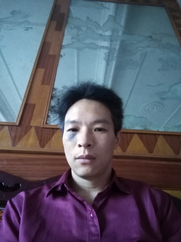 风中落叶的第一张照片--诏安相亲网