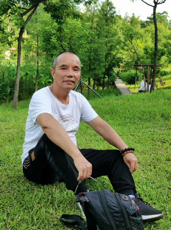 稳重大方的第二张照片--诏安相亲网