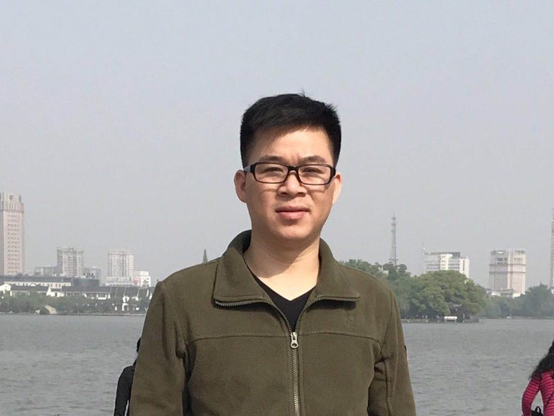 孔雀鱼的第一张照片--诏安相亲网
