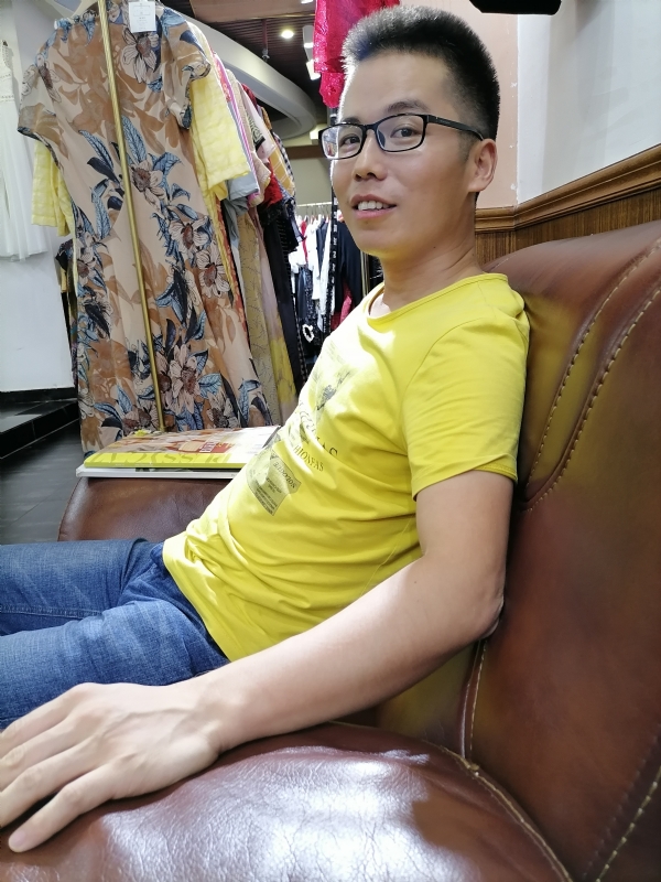汪顺鹏的第一张照片--诏安相亲网