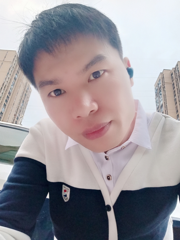 雨霁月清风的第一张照片--诏安相亲网