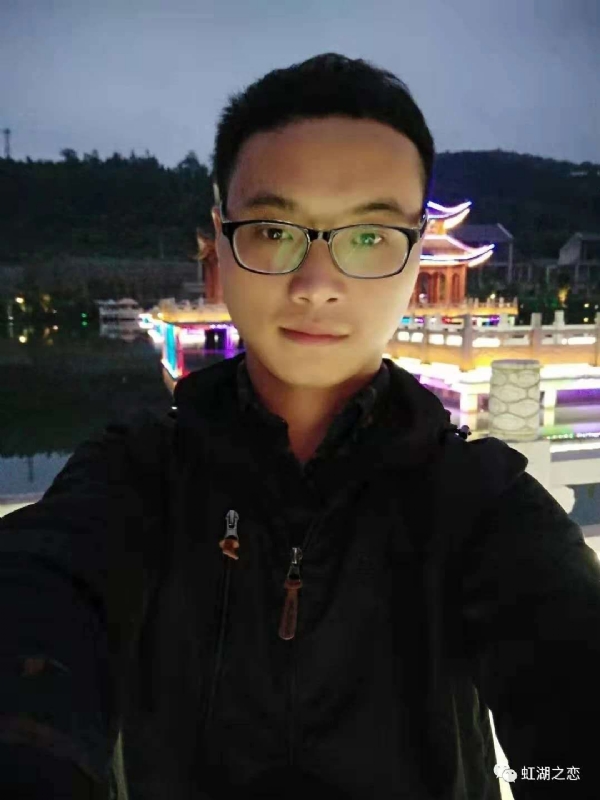 李逍遥的第一张照片--诏安相亲网