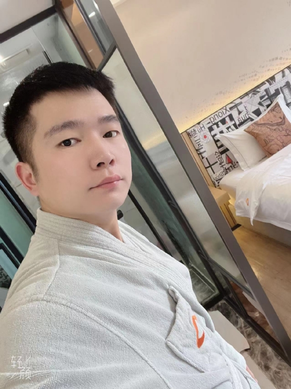 绿帽的第一张照片--诏安相亲网