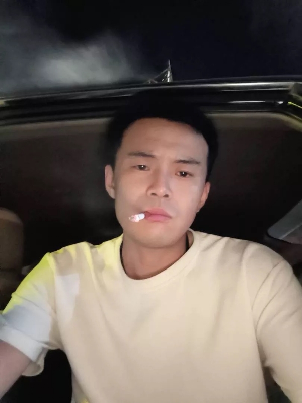 爱睡觉的土拨鼠的第一张照片--诏安相亲网
