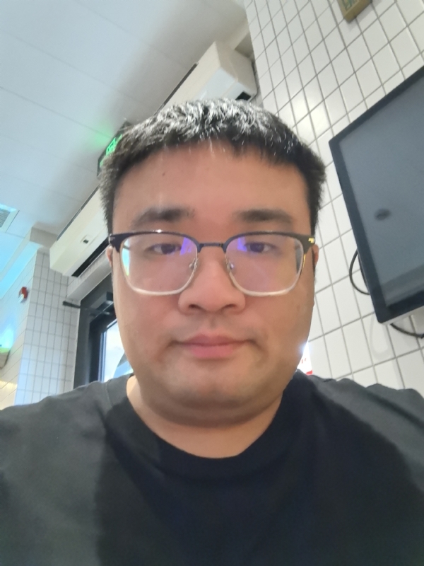 君临天下的第三张照片--诏安相亲网