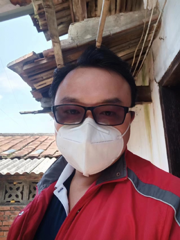 如影随形的第一张照片--诏安相亲网