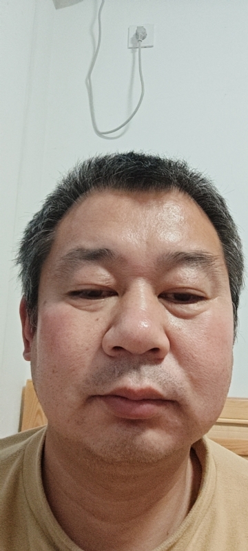 龙万的第一张照片--诏安相亲网