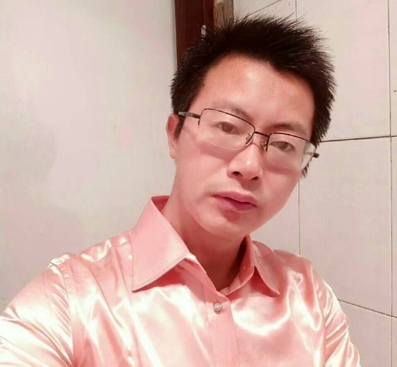 亮亮的第一张照片--诏安相亲网