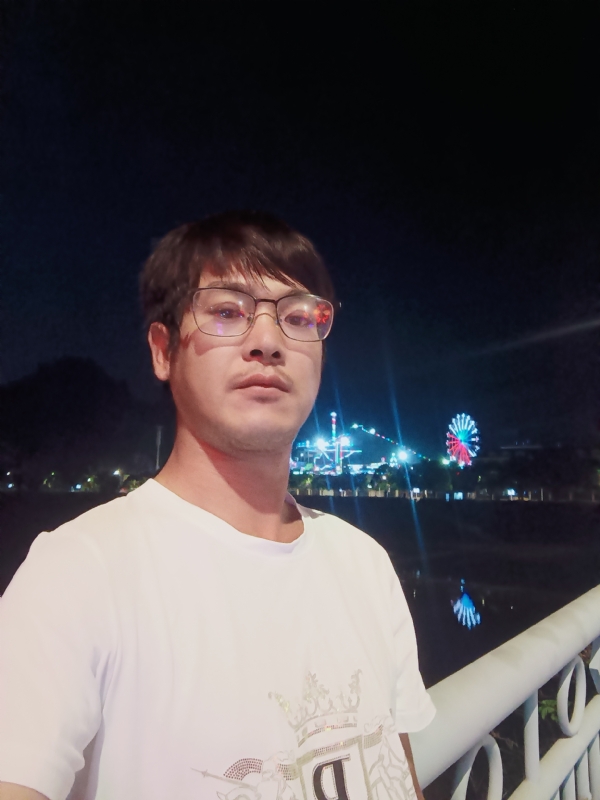 任豐的第一张照片--诏安相亲网