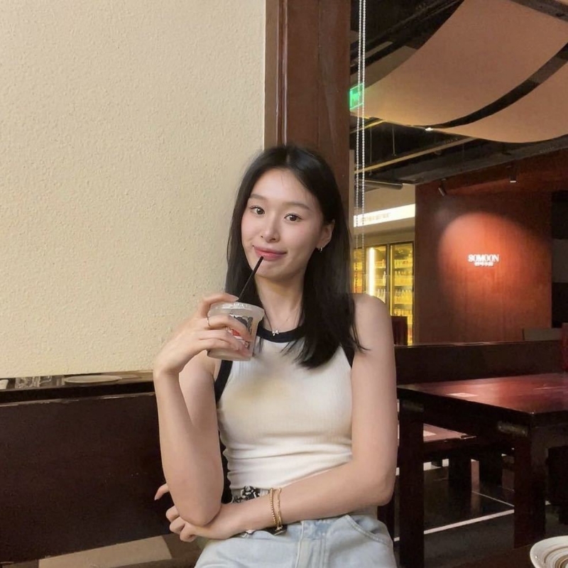 羽毛的第一张照片--诏安相亲网