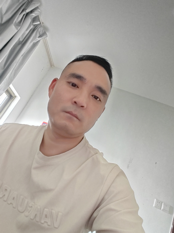 小锋的第一张照片--诏安相亲网