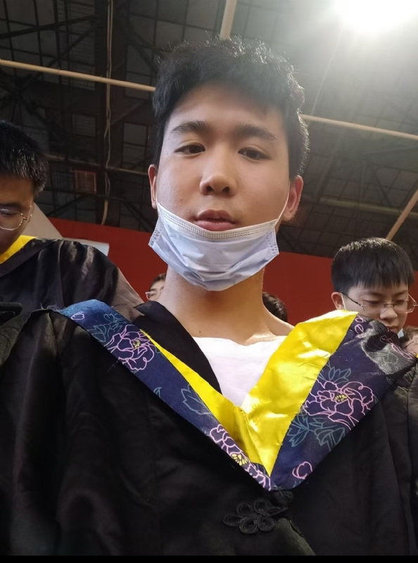 落落大方的第一张照片--诏安相亲网